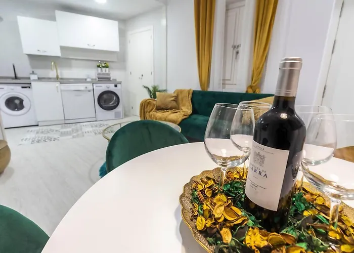 Sh Rujacor Mare. Chic En La Vina Кадис