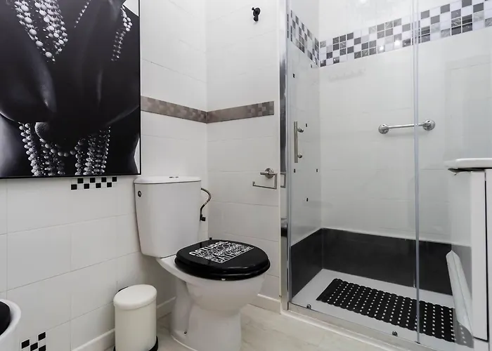 Sh Rujacor Mare. Chic En La Vina Кадис